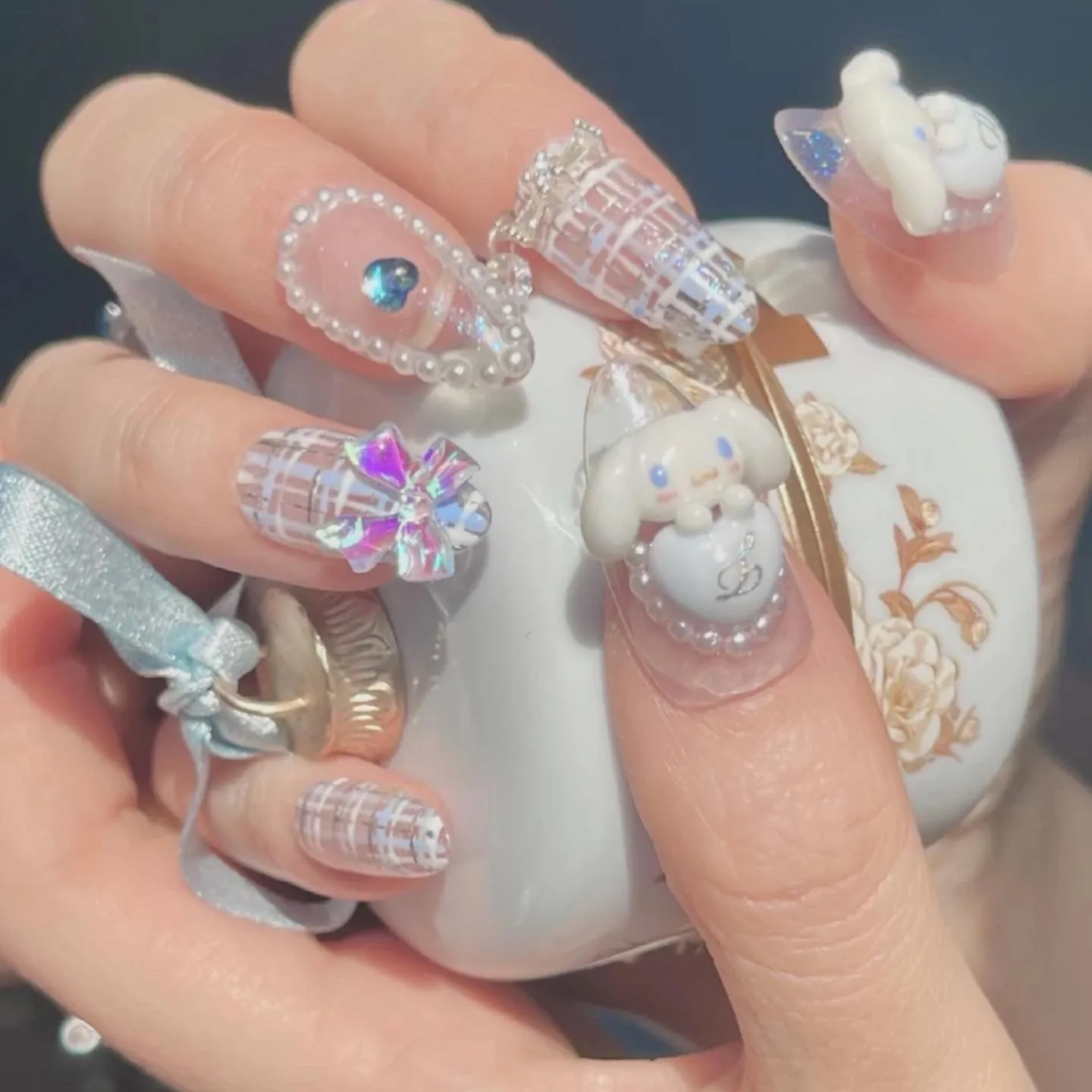 cinnamoroll nails made to order