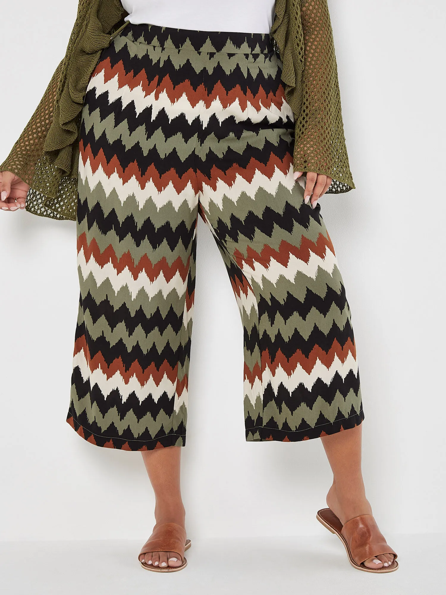 Curve Chevron High-Waist Culottes | Apricot Clothing