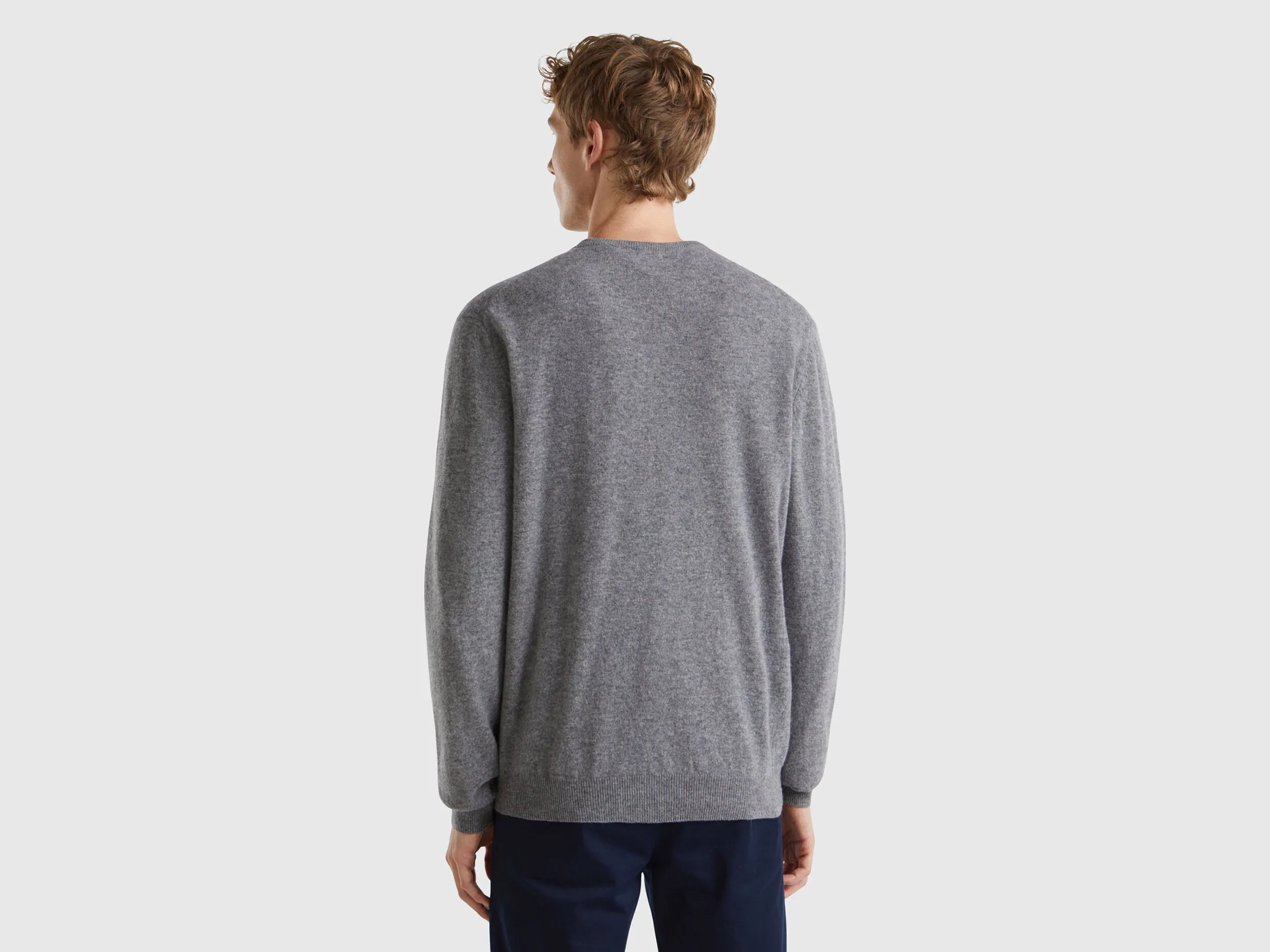 Dark gray V-neck sweater in pure Merino wool - Dark Gray | Benetton