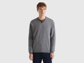 Dark gray V-neck sweater in pure Merino wool - Dark Gray | Benetton