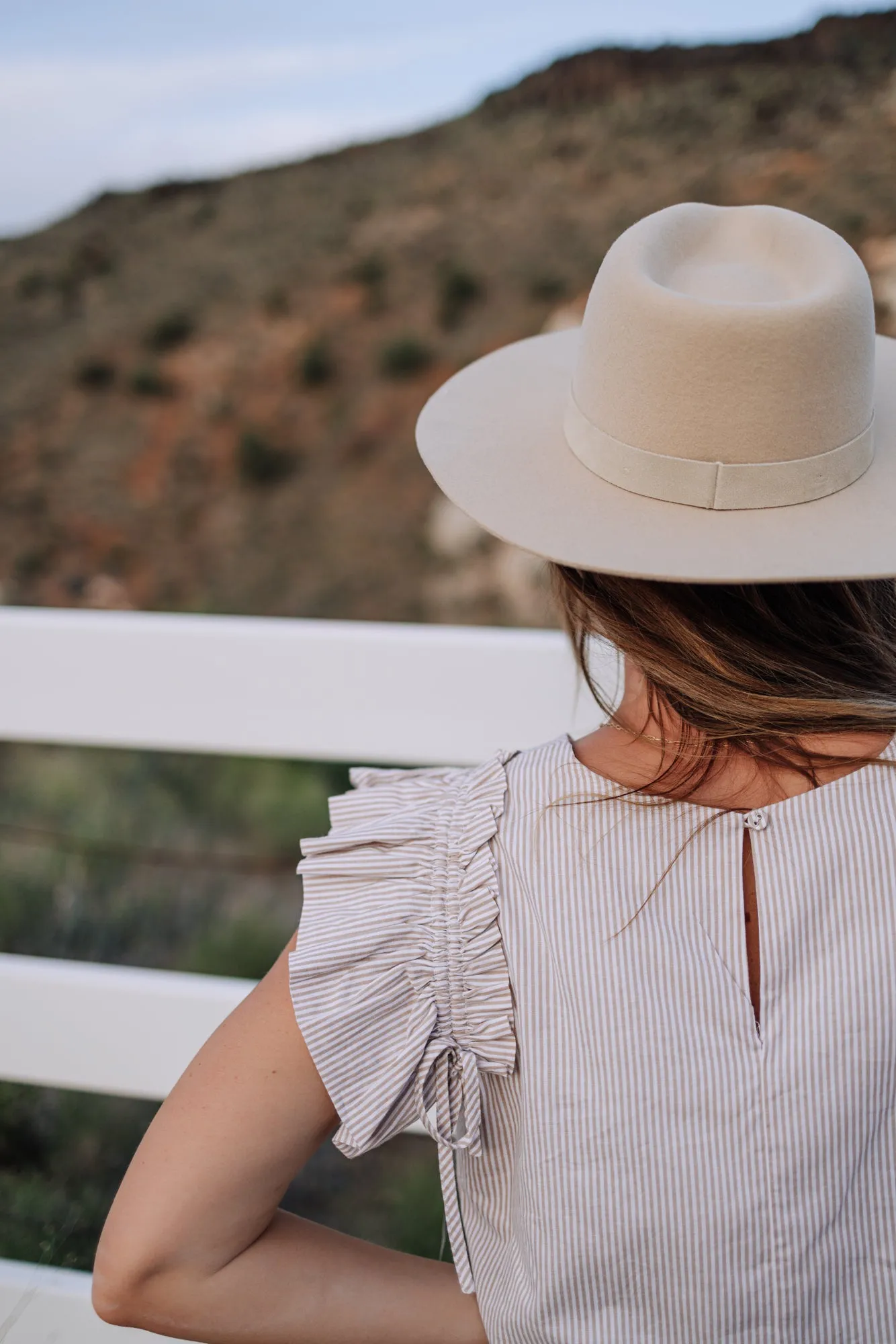 Kelly Top in Taupe