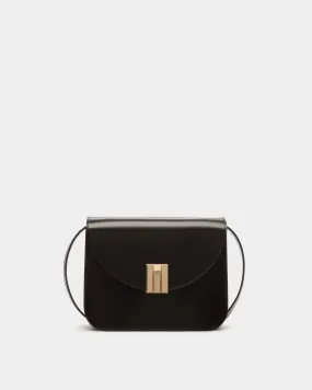 Ollam Crossbody Bag in Black Brushed Leather 