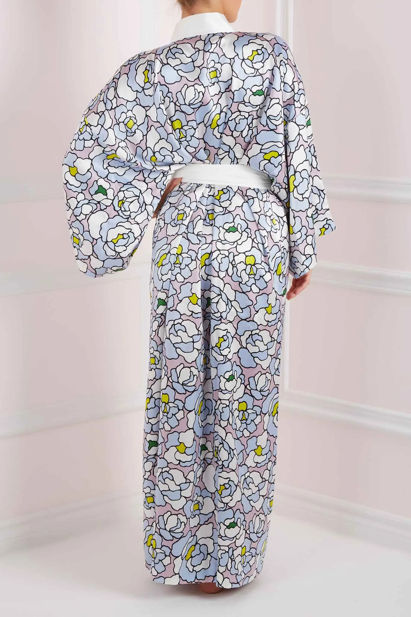 Queenie Dione Full-Length Silk Kimono