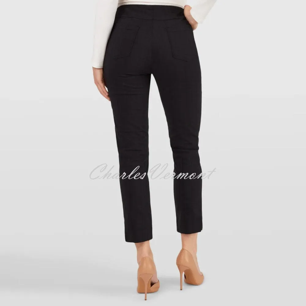 Robell Bella 09 Seersucker - 7/8 Cropped Trouser 52642-54554-90 (Black)