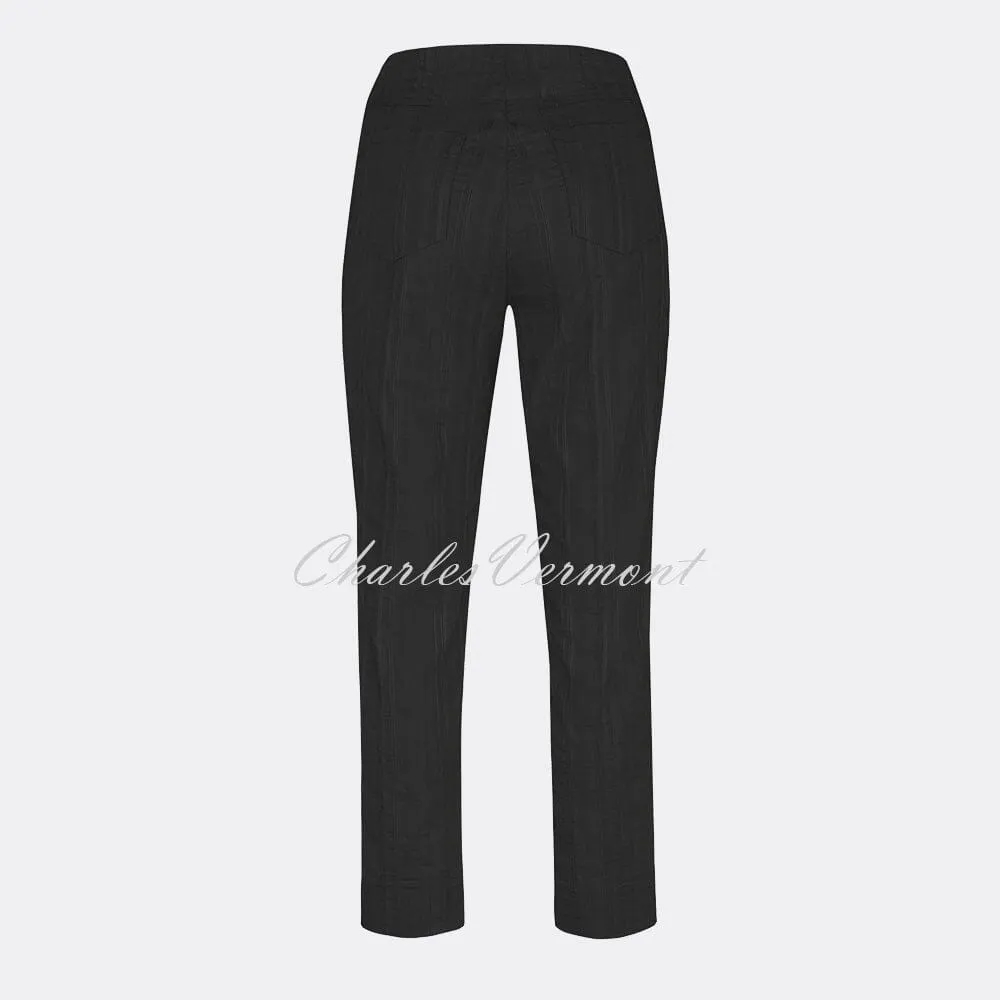 Robell Bella 09 Seersucker - 7/8 Cropped Trouser 52642-54554-90 (Black)