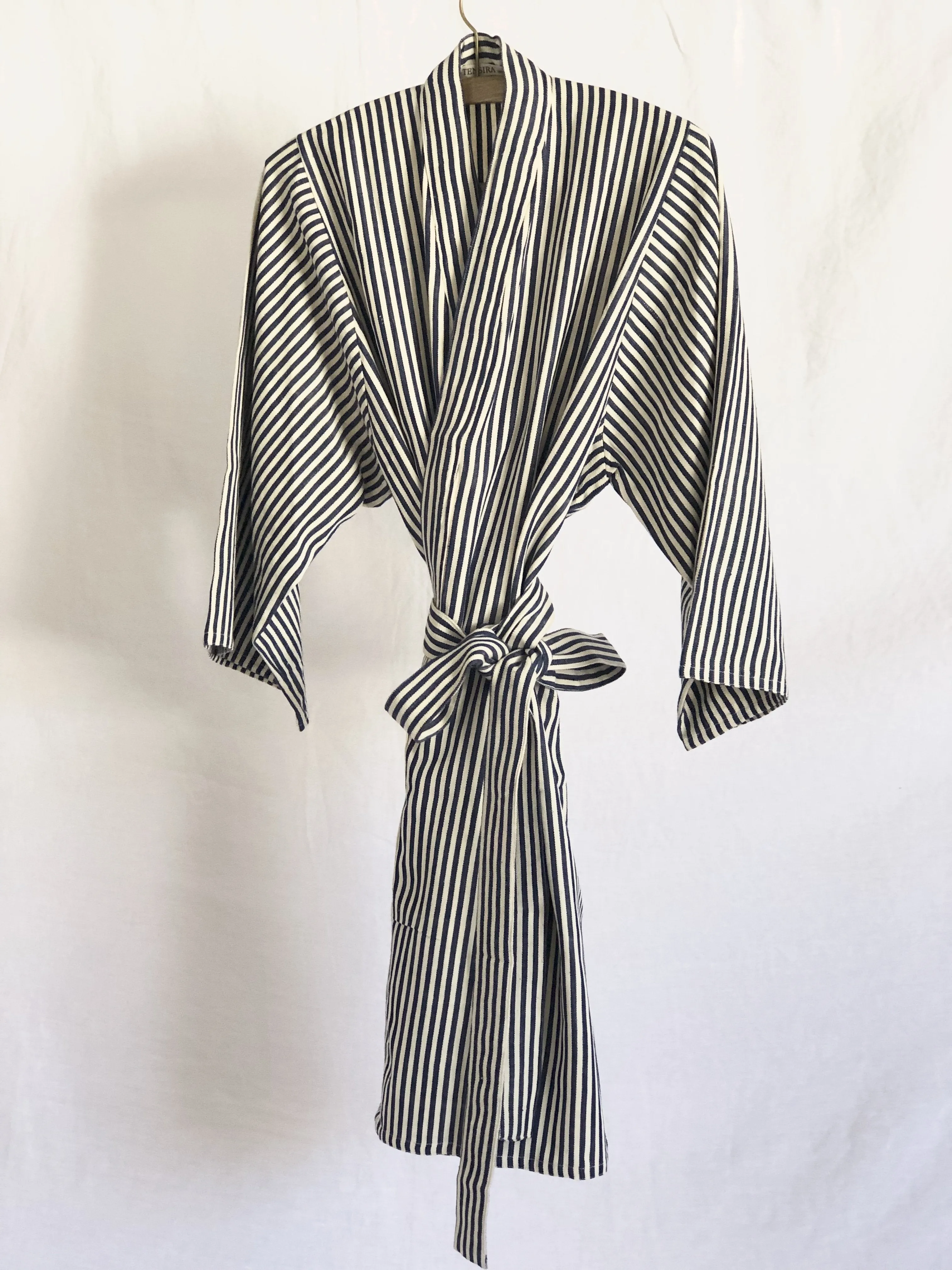 TENSIRA | KIMONO WITH WRAP CLOSURE