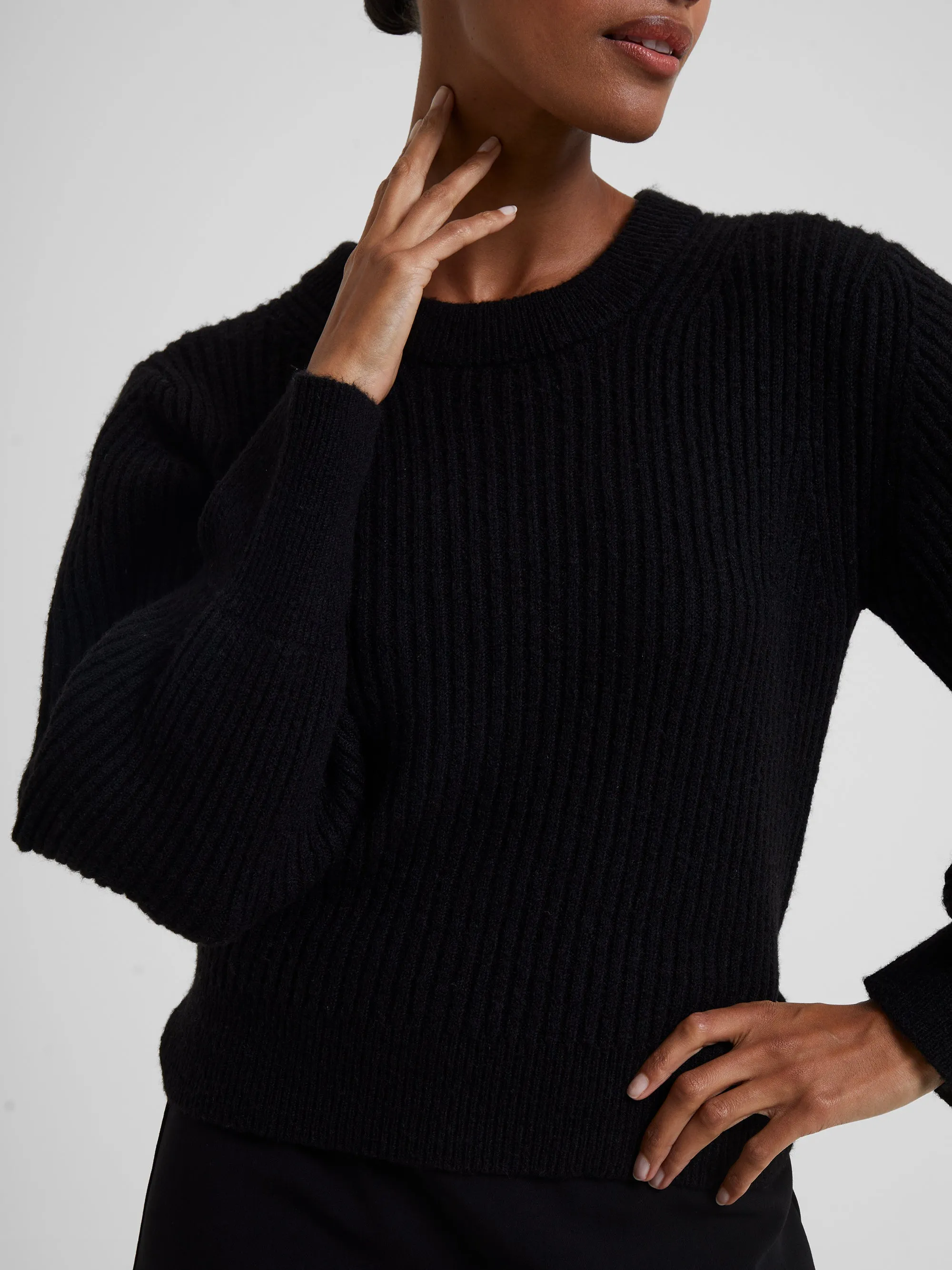 Vhari Knit Ribbed Crew Neck Sweater