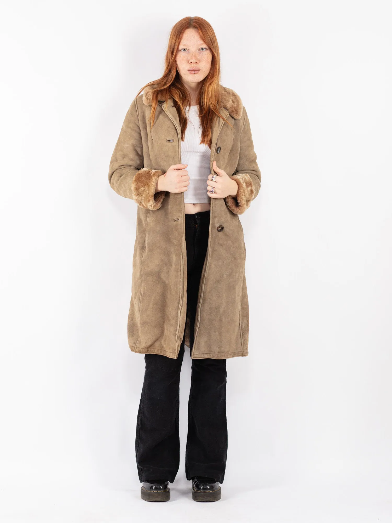 Vintage 70's Women Sheepskin Coat in Beige