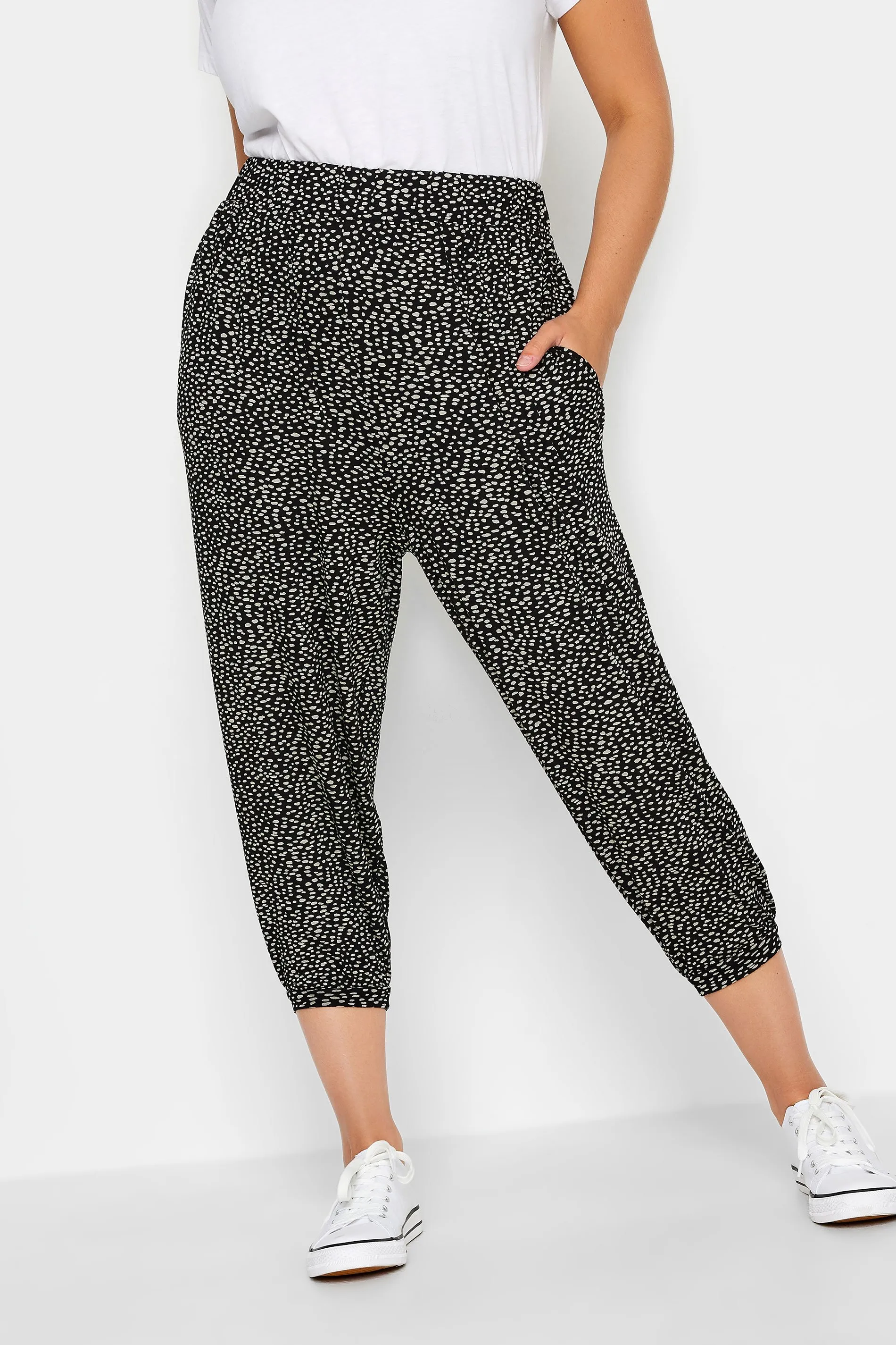 YOURS Curve Black Spot Print Cropped Harem Joggers